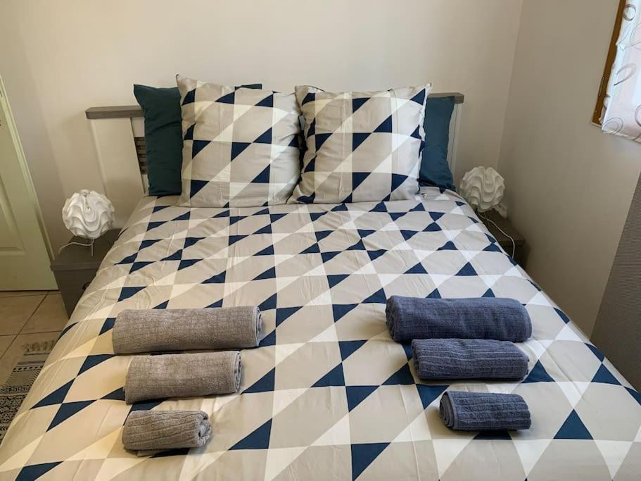 Gite 3 Etoiles Les Gourlines Avec Balneo, Veranda, Piscine Et Garage Avermes Exterior foto